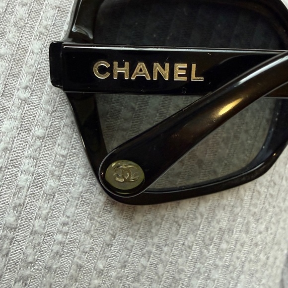 CHANEL Glossy Black Eyewear main image 6